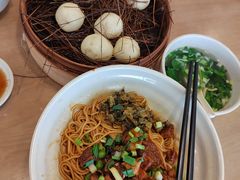 -佬钱湾仔(衣裳街店)