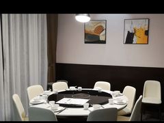 -煲王粤菜餐厅(中侨中心店)