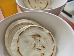 白馍-刘信牛羊肉小炒泡馍(回民街店)
