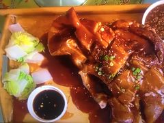 老六特色扒猪脸-老六杀猪菜(进乡街店)