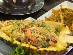 -Green Tree Rest. & Pub