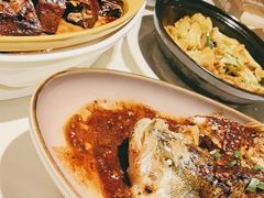 -八府香鸭·啫啫煲(华山路店)