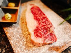 精选澳洲和牛纽约客牛排-老乾杯和牛烧肉(王府中环店)