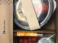 川味鸡丝拌面-瑞幸咖啡(尚都国际店)