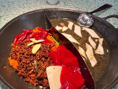 -鸿姐老火锅(疁城新天地店)