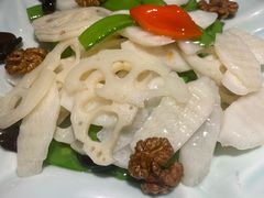 -荷塘秋月·本帮江浙菜(国权路店)