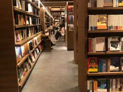 -茑屋书店(天目里店)