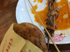 -青石桥老瓦房肥肠粉总店(青石桥总店)