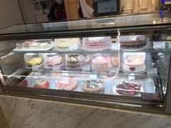 面包甜点陈列柜-哈根达斯(国瑞店)