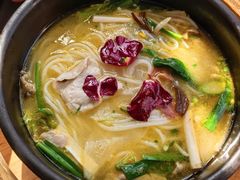 -桥香园过桥米线(国贸店)