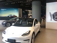 -TESLA 特斯拉(上海太古汇体验店)