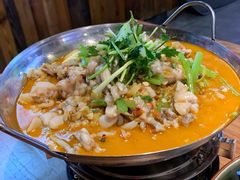 小米椒爱上蛙-先启半步颠小酒馆(白麓里店)