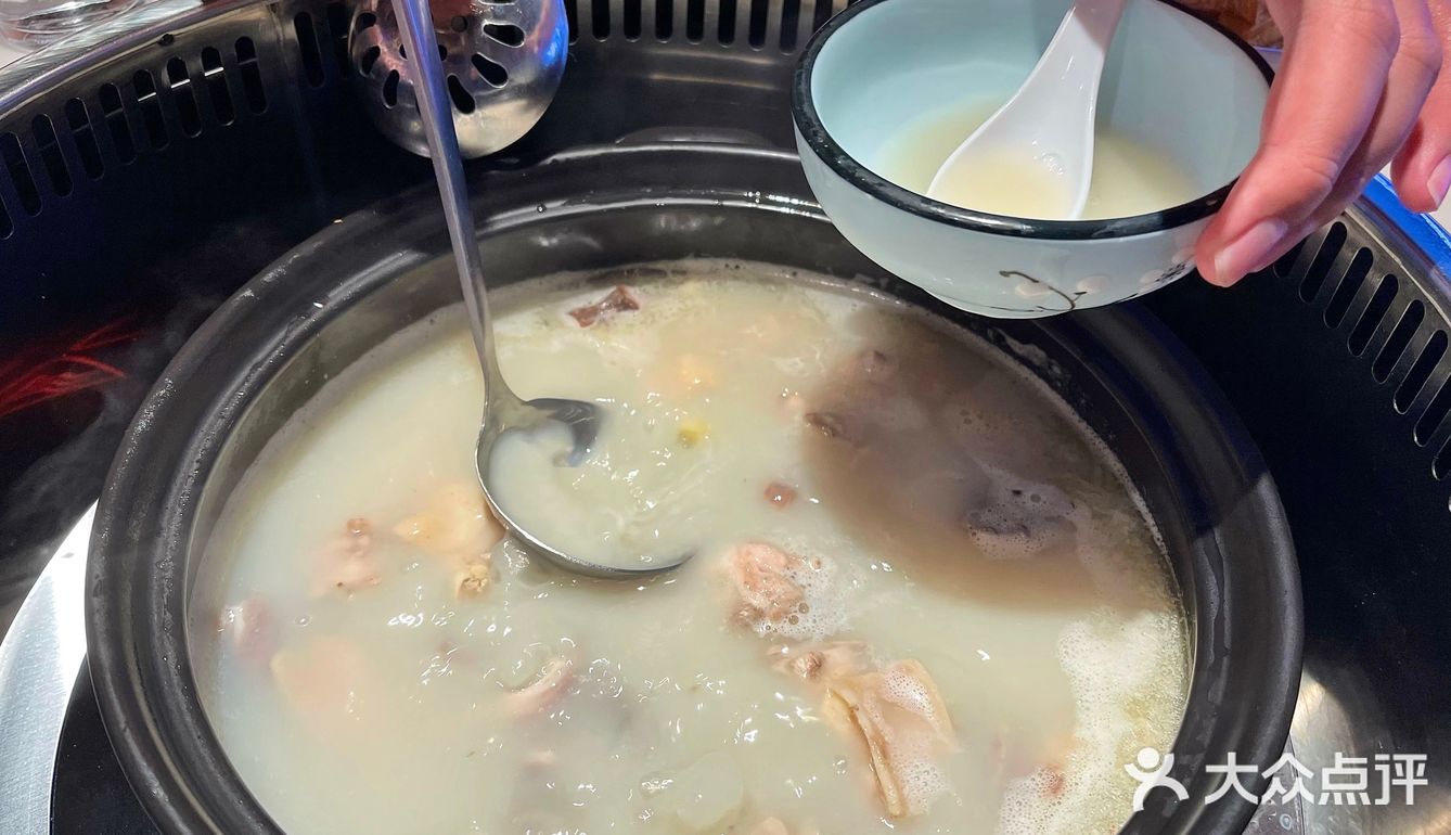 沧州探店|一家有品位的猪肚鸡火锅🐷