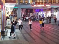 -东门小吃街
