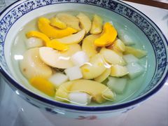 杂果罐头-一口猪海鲜浑锅·东北家常菜