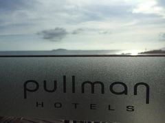 -三亚湾海居铂尔曼度假酒店