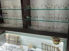 -视野联行眼镜蔡司·依视路官方授权店(顺城店)