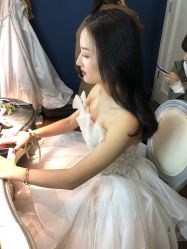 -艾米丽婚纱礼服