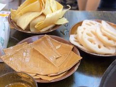 -黄潇洒老火锅(九眼桥宏济巷店)
