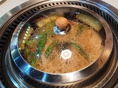 -哈尔滨烧烤·山河村铁锅炖(交大店)
