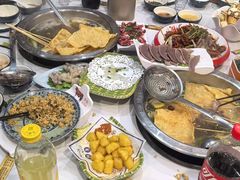 -乡土黄·鲜牛肉火锅·小龙虾(兴业街店)