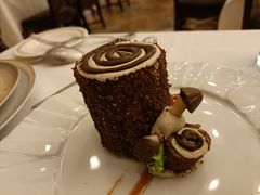 招牌树根蛋糕-莫斯科餐厅