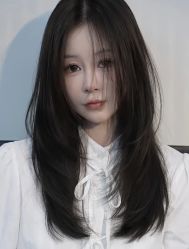 -丝语萱形象