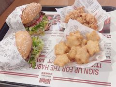 -The Habit Burger Grill 哈比特汉堡(世博店)