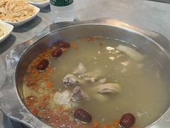 -光头药膳鸡(莱茵小镇店)