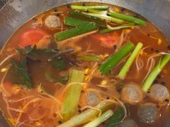 -王奋斗贵州酸汤牛肉火锅