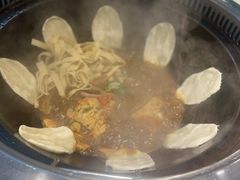 -地锅公社·现炒地锅鸡·地锅鱼·夜宵(罗锦路店)