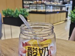 酸奶水果捞-御蝶坊生日蛋糕KNAC(创业店)