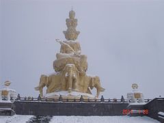 -峨嵋山金顶