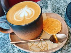 摩登丝滑摩卡拿铁-良木缘咖啡西餐(太古里店)
