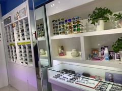 -提一眼镜·蔡司·依视路(小寨店)