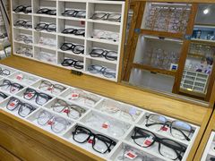 -沪睛眼镜蔡司官方授权店(金桥佳林路店)
