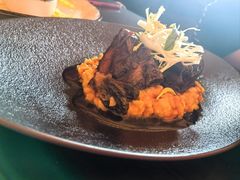 慢炖猪颈肉-哈蒙德餐厅