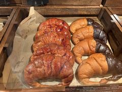 -BUTTERFUL&CREAMOROUS 黄油与面包(中山公园龙之梦店)