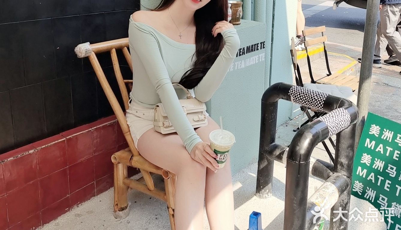 发现了东山口一家宝藏店铺！街头涂鸦风马黛茶