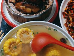 -川流不息·地道川菜·小龙虾(新松江路店)