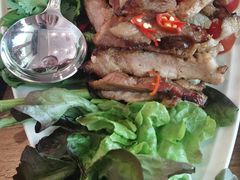 -Chom Cafe and Restaurant