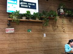 大堂-管氏翅吧(护国寺店)
