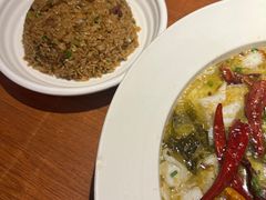-鱼亨小鲜酸菜鱼(大信店)
