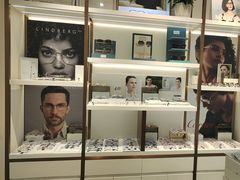 -J-Optical佳视明眼镜·蔡司视觉(青岛金茂览秀城店)