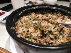 香菇煲仔锅巴饭-马仕玖煲·融合菜·酥不腻烤鸭(人大店)