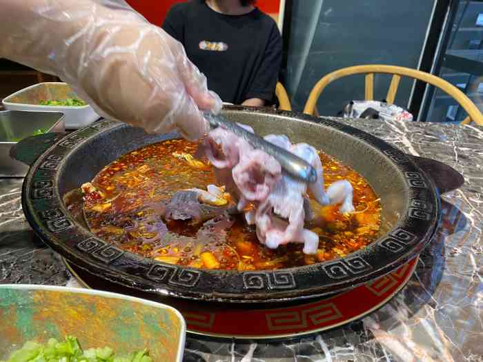 二馋鱼房火锅(青羊宫店)-"最近上班每天在外面跑,各种搬砖,感觉每天.