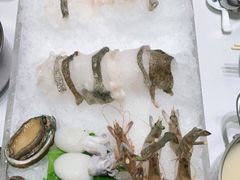 -红鼎豆捞·非遗鲍皇汤火锅(宝丰路店)