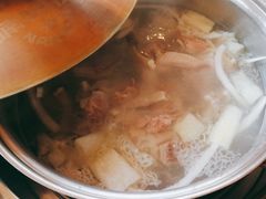 -喃喃椰·糟粕醋·椰子鸡火锅(七堡花园店)