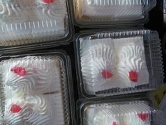 -红宝石·鲜奶小方·海派西点房(南丹店)
