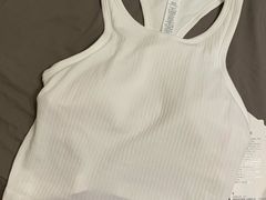 -lululemon(上海浦东IFC店)